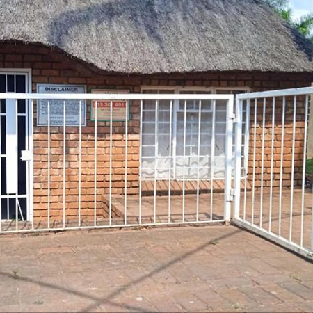 Kaste Guesthouse Tzaneen Esterno foto